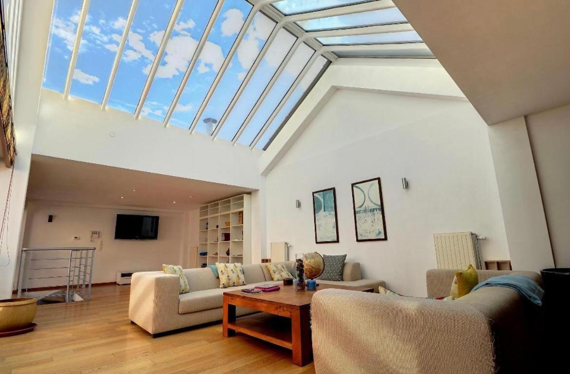 Down Town Spacious Duplex With Private Parking & Game Room Brussels Exterior photo